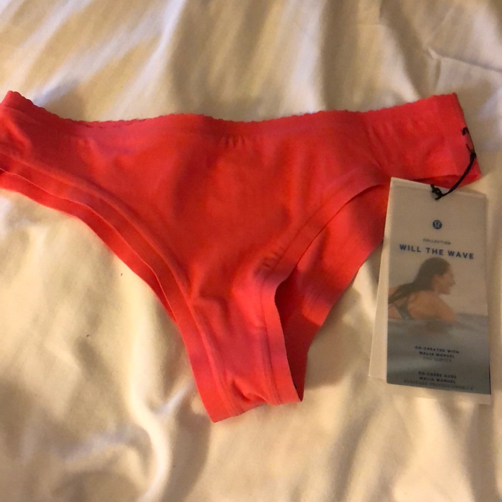 Lululemon bikini bottom